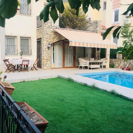Villa Aşiyan Müstakil Havuzlu Merkez'de Fethiye