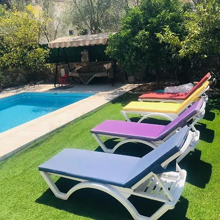 Asiyan Mustakil Havuzlu Merkez'de Fethiye